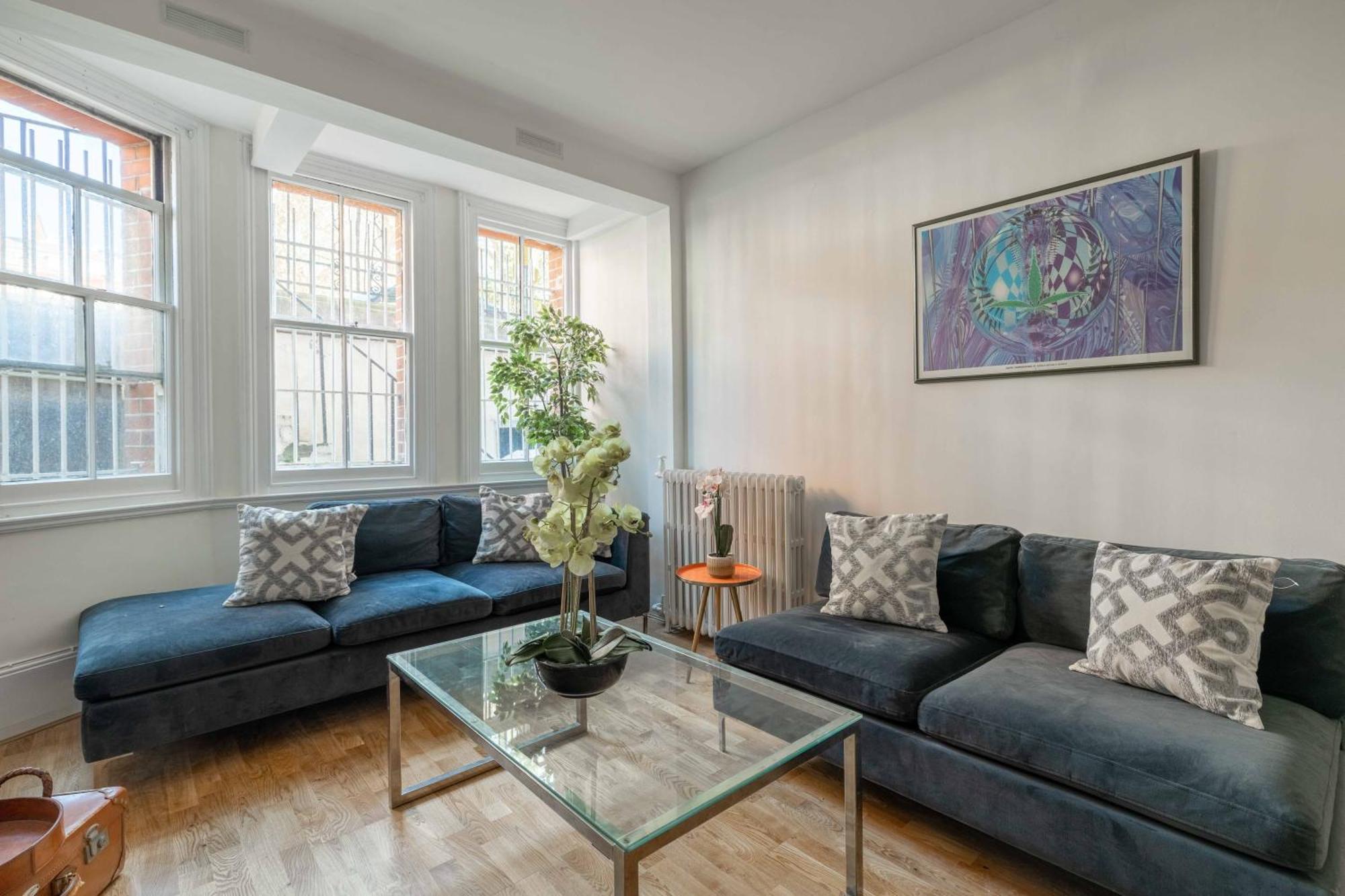 Renovu Premium Homes In Kensington Лондон Екстер'єр фото