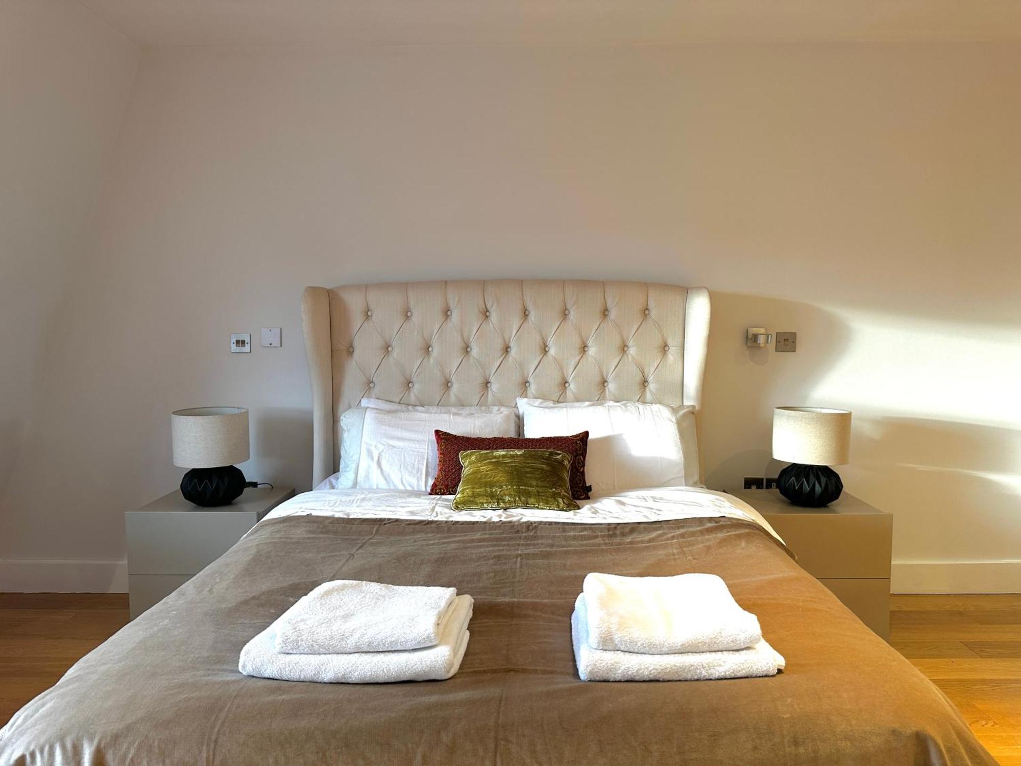 Renovu Premium Homes In Kensington Лондон Екстер'єр фото